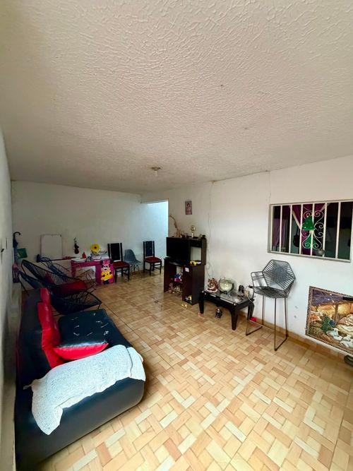 Casa de 8 alcobas en venta en El Reposo, Floridablanca, 132 m² · foto 6 de 10
