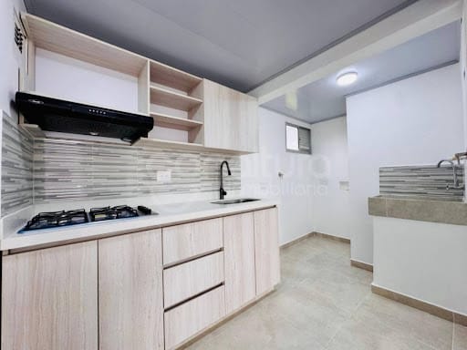 Apartamento de 3 alcobas en venta en La Colina, Medellín, 62 m² · foto 1 de 19