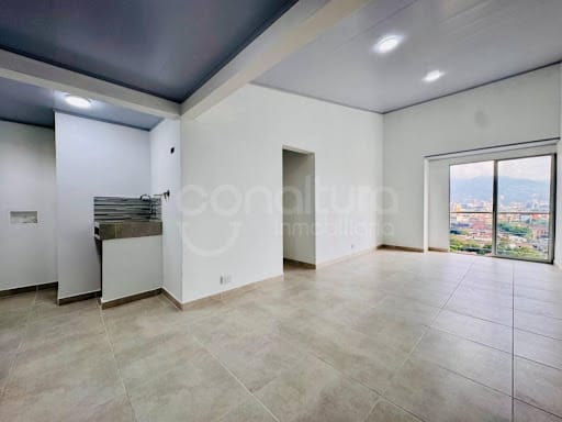 Apartamento de 3 alcobas en venta en La Colina, Medellín, 62 m² · foto 3 de 19