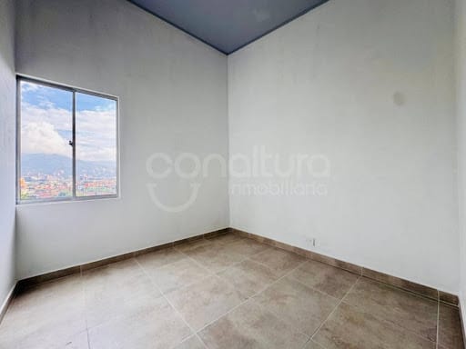 Apartamento de 3 alcobas en venta en La Colina, Medellín, 62 m² · foto 12 de 19