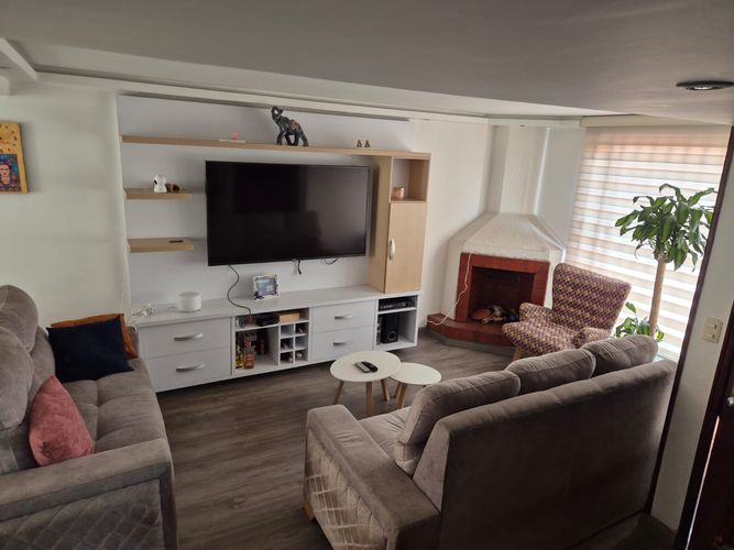 Casa en venta en El Contador, Bogotá · foto 2 de 19