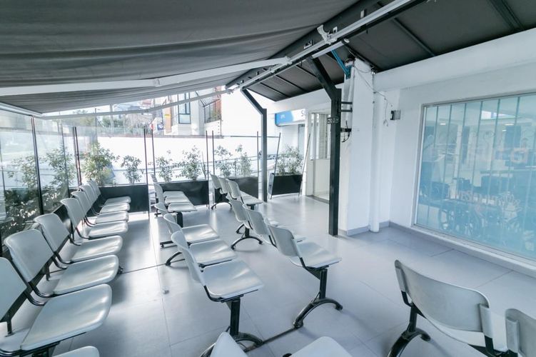 Casa de 15 alcobas en venta en Santa Barbara Occidental, Bogotá, 680 m² · foto 2 de 24