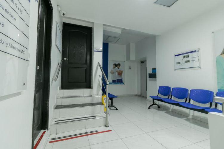 Casa de 15 alcobas en venta en Santa Barbara Occidental, Bogotá, 680 m² · foto 12 de 24