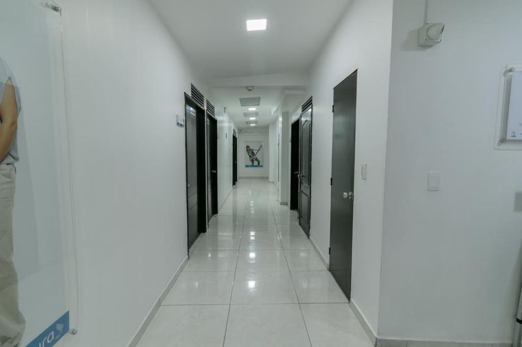Casa de 15 alcobas en venta en Santa Barbara Occidental, Bogotá, 680 m² · foto 18 de 24