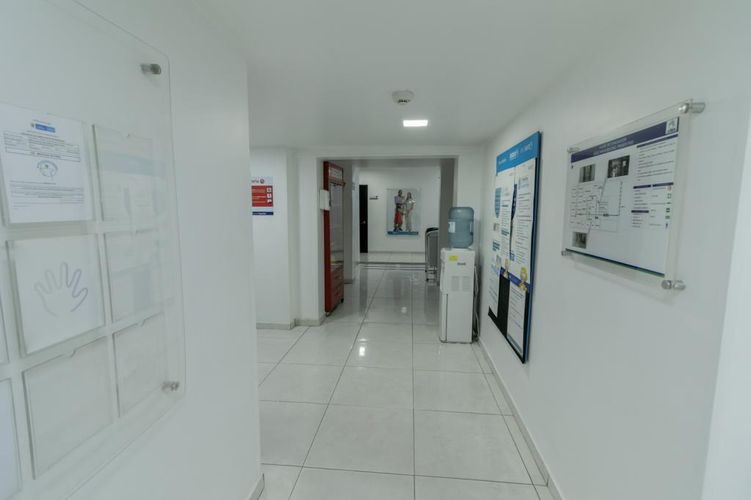 Casa de 15 alcobas en venta en Santa Barbara Occidental, Bogotá, 680 m² · foto 24 de 24