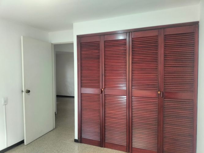 Apartamento de 3 alcobas en venta en El Poblado, Medellín, 130 m² · foto 15 de 19