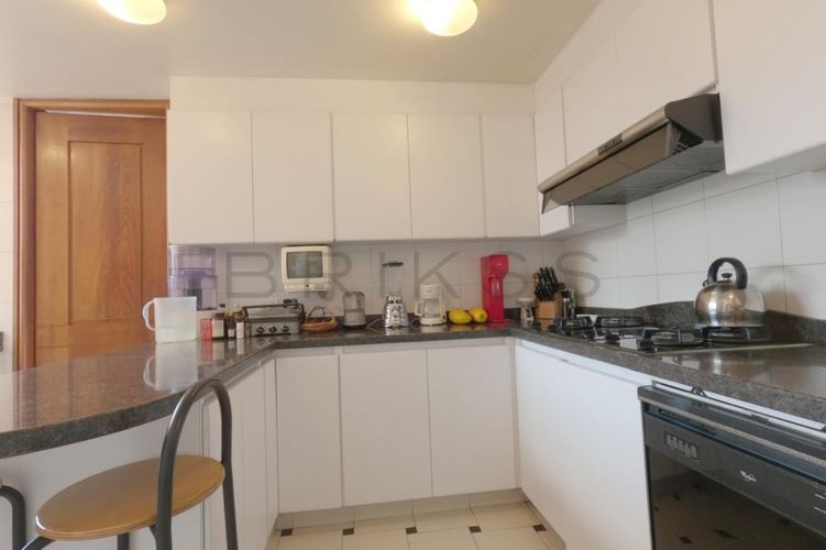 Apartamento de 3 alcobas en venta en Los Rosales, Bogotá, 250 m² · foto 6 de 20