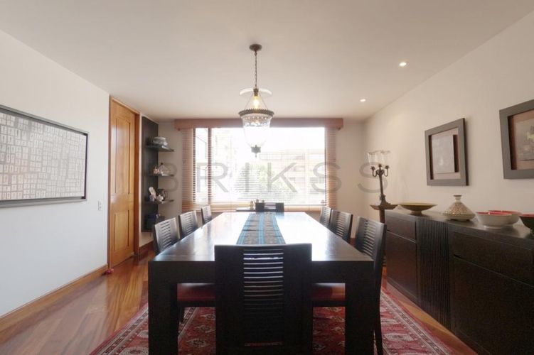 Apartamento de 3 alcobas en venta en Los Rosales, Bogotá, 250 m² · foto 7 de 20