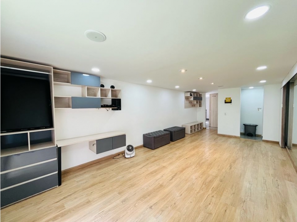 Apartment for sale in Bombona no.1, Medellín 3
