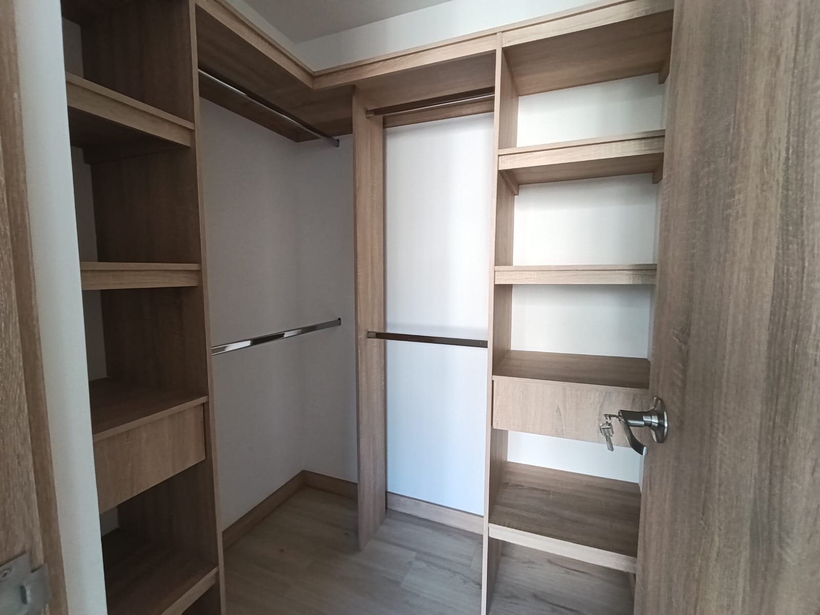 Apartamento en arriendo en Camino Verde, Envigado · foto 2 de 14