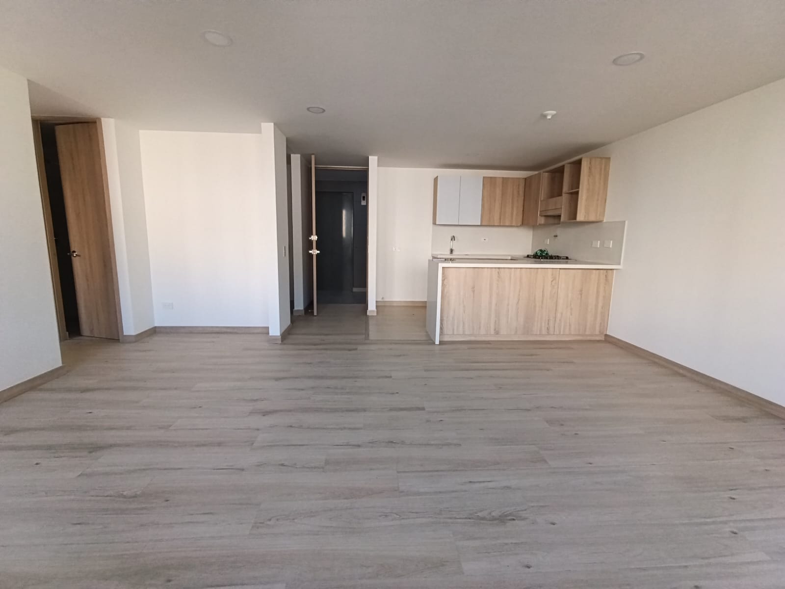 Apartamento en arriendo en Camino Verde, Envigado · foto 12 de 14