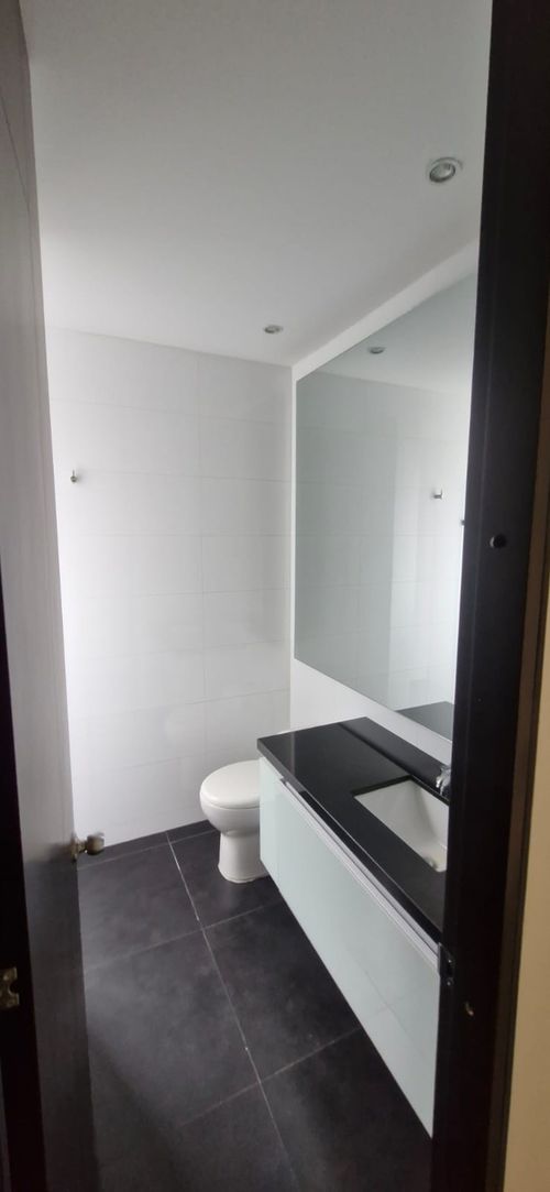 Apartamento de 3 alcobas en venta en Santa Barbara, Bogotá, 134 m² · foto 18 de 24