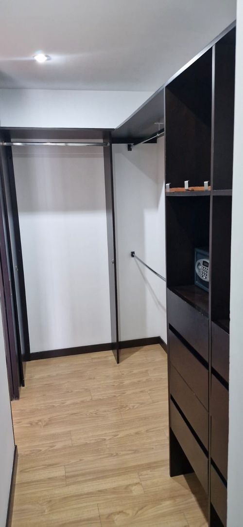Apartamento de 3 alcobas en venta en Santa Barbara, Bogotá, 134 m² · foto 13 de 24