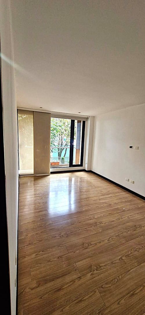 Apartamento de 3 alcobas en venta en Santa Barbara, Bogotá, 134 m² · foto 12 de 24