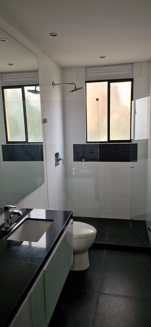 Apartamento de 3 alcobas en venta en Santa Barbara, Bogotá, 134 m² · foto 16 de 24