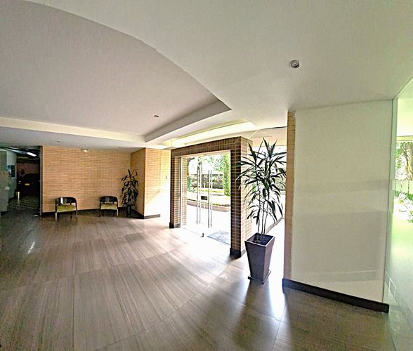 Apartamento de 3 alcobas en venta en Santa Barbara, Bogotá, 134 m² · foto 4 de 24