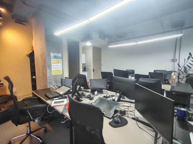 Oficina en arriendo en El Poblado, Medellín, 54 m² · foto 3 de 8