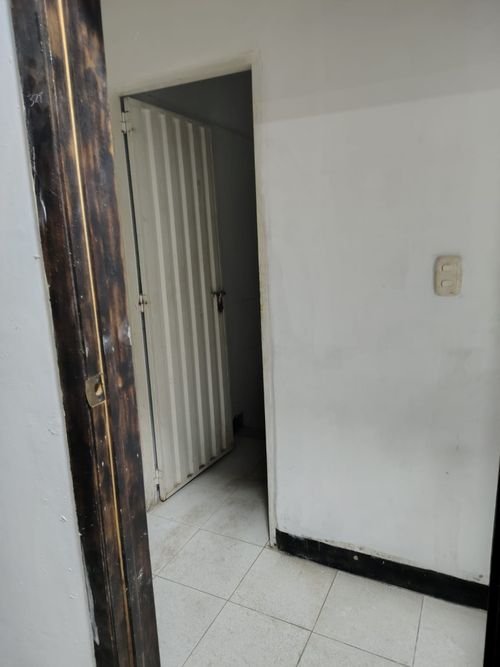 Local en arriendo en Montevideo, Villa del Rosario, 250 m² · foto 12 de 16