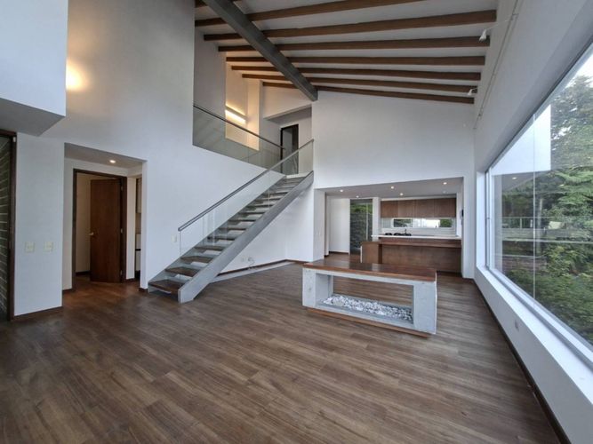 Casa de 4 alcobas en venta en Santa Elena, El Retiro, 248 m² · foto 2 de 24