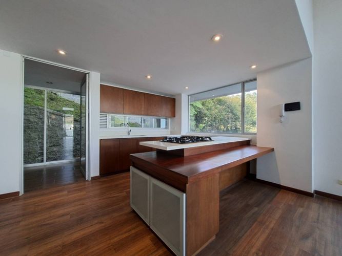Casa de 4 alcobas en venta en Santa Elena, El Retiro, 248 m² · foto 4 de 24