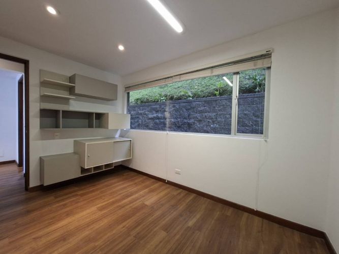 Casa de 4 alcobas en venta en Santa Elena, El Retiro, 248 m² · foto 15 de 24