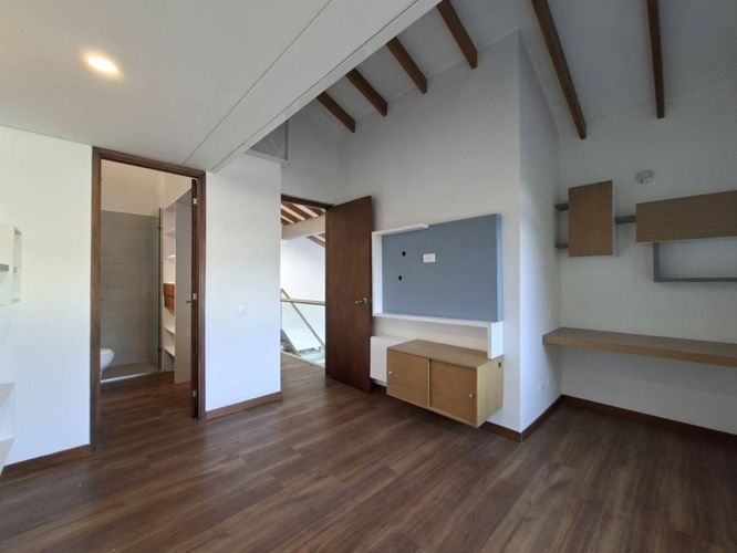 Casa de 4 alcobas en venta en Santa Elena, El Retiro, 248 m² · foto 22 de 24