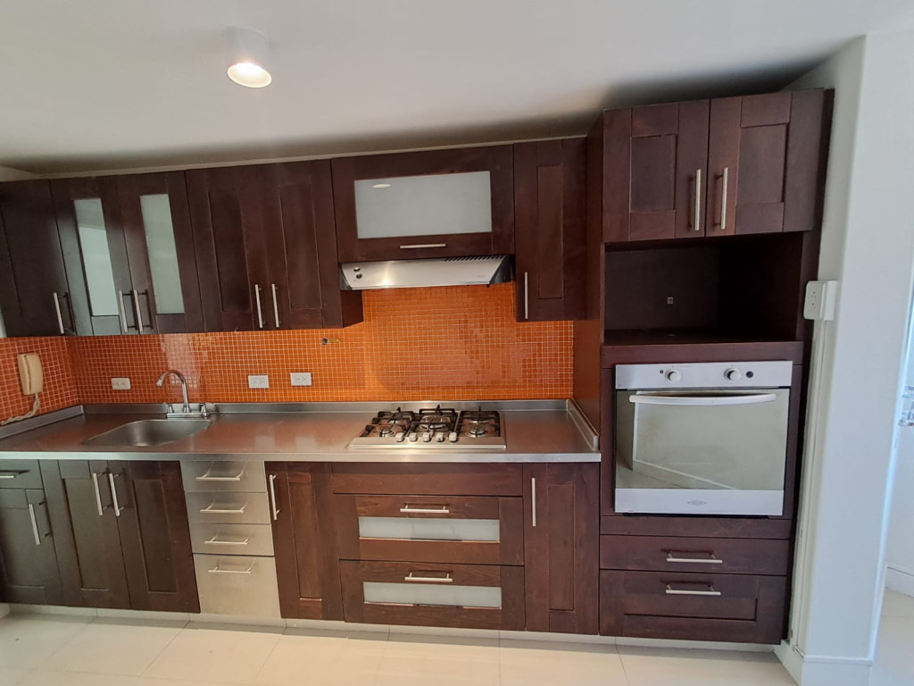 Apartamento en venta en Castropol, Medellín 2