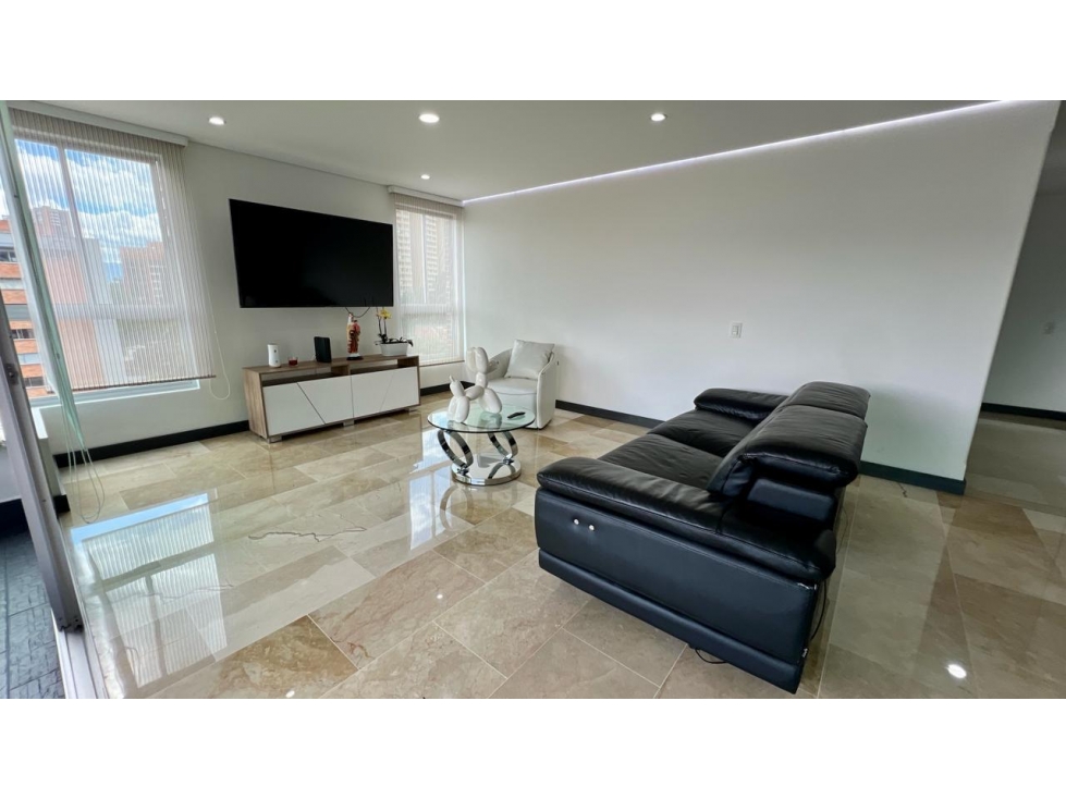 Apartamento en venta en Castropol, Medellín 3