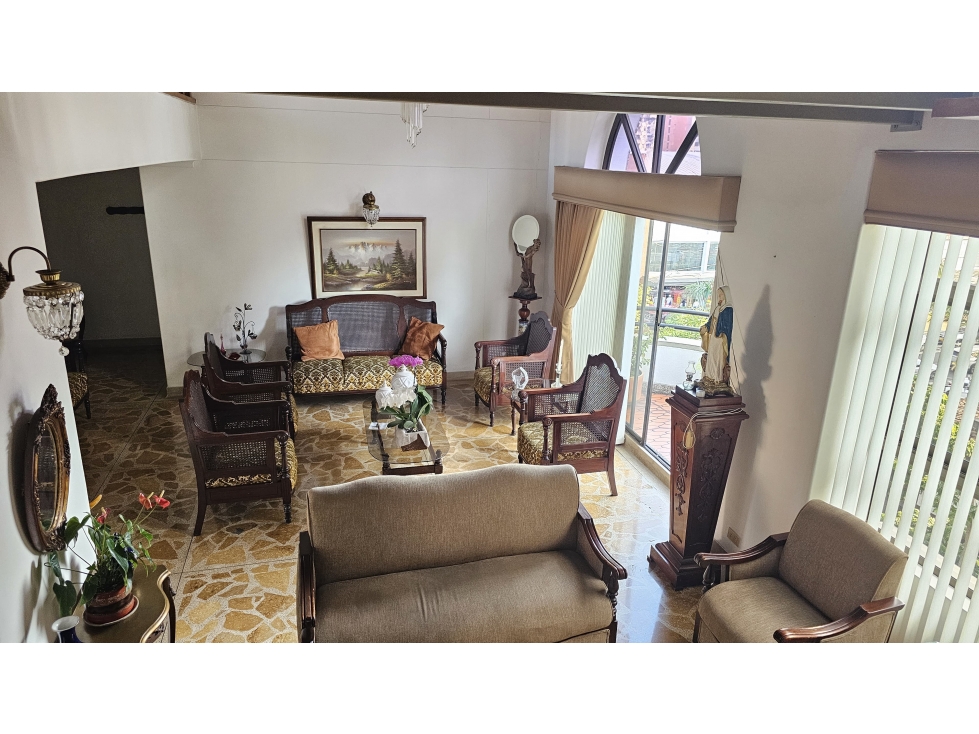 Apartamento en venta en Santa teresita, Medellín 2