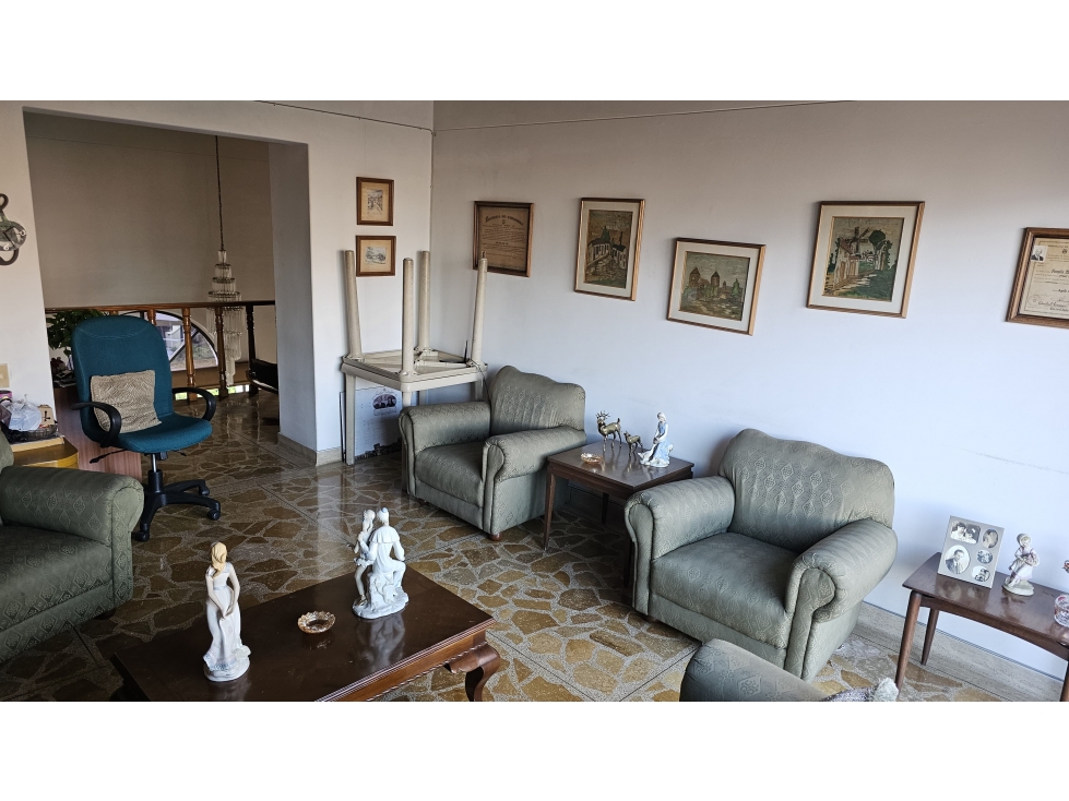 Apartamento en venta en Santa teresita, Medellín 3