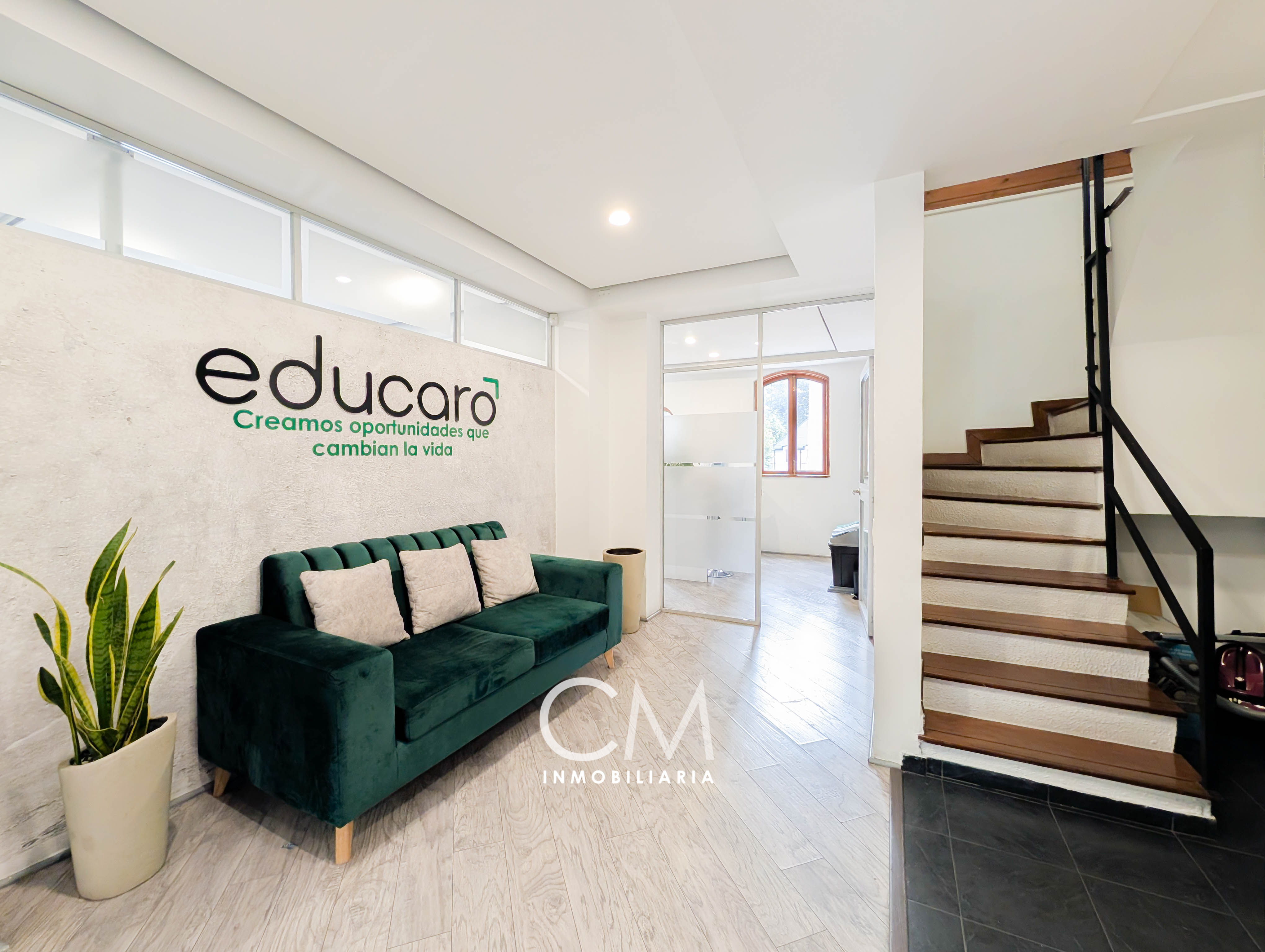 Office for rent in Emaus, Bogotá