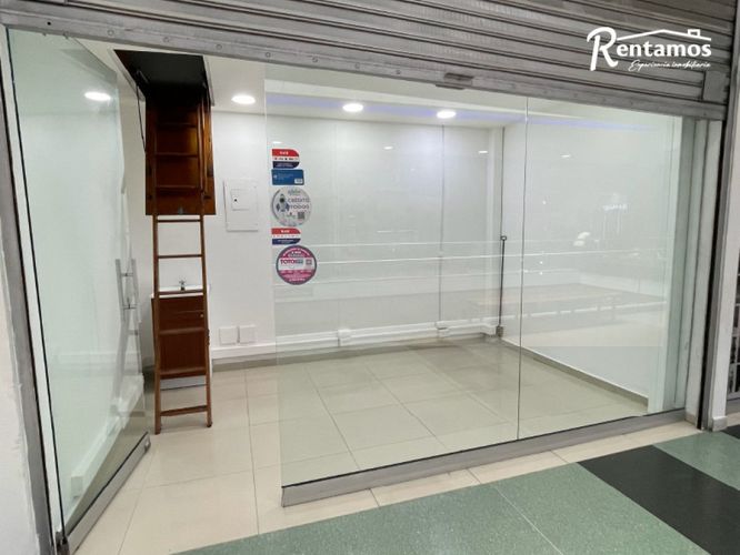 Local en venta en La Candelaria, Medellín, 17 m² · foto 15 de 19