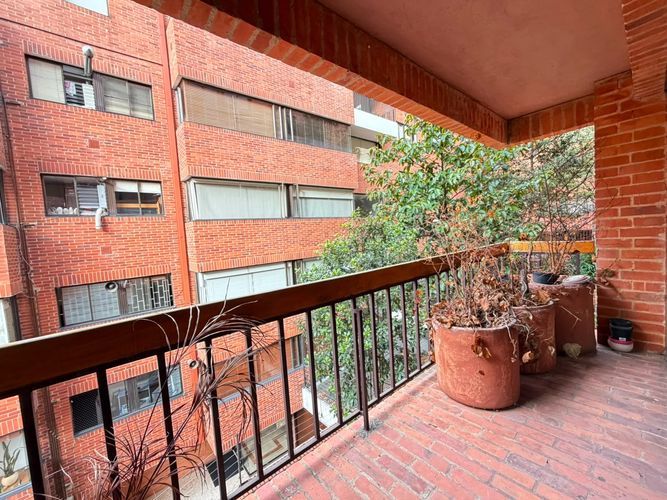 Apartamento de 3 alcobas en venta en Los Rosales, Bogotá, 203 m² · foto 5 de 20
