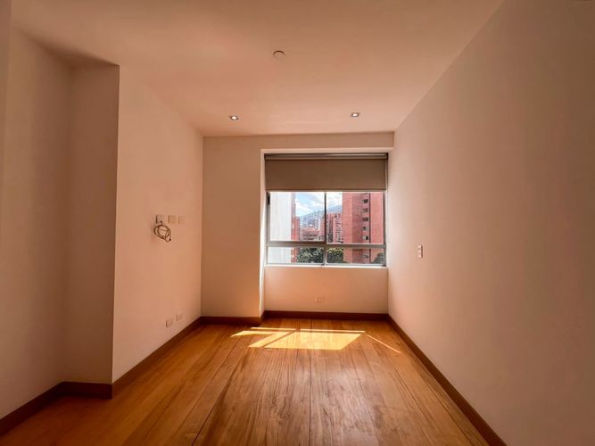 Apartamento de 3 alcobas en arriendo en El Poblado, Medellín, 170 m² · foto 11 de 14