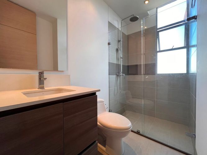 Apartamento de 3 alcobas en arriendo en El Poblado, Medellín, 170 m² · foto 14 de 14