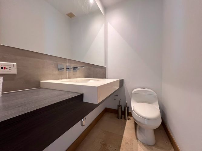 Apartamento de 3 alcobas en arriendo en El Poblado, Medellín, 170 m² · foto 8 de 14