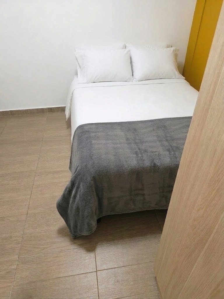 Studio for rent in Floralia i sector, Bogotá