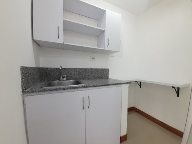 Oficina en arriendo en Santa Maria De Los Angeles, Medellín, 70 m² · foto 4 de 10
