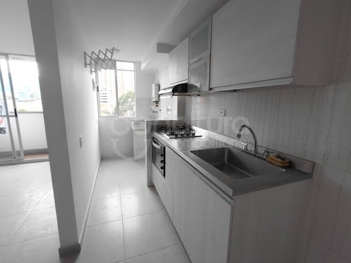 Apartamento en venta en Zona Rural, Itagüí · foto 2 de 18