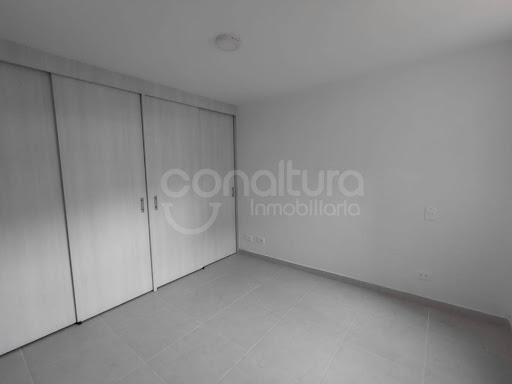 Apartamento en venta en Zona Rural, Itagüí · foto 7 de 18