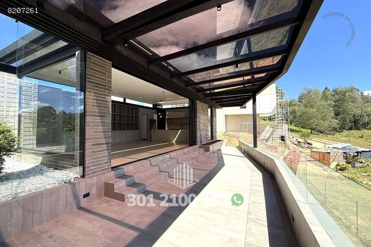 Casa de 3 alcobas en venta en Las Palmas, Envigado, 330 m² · foto 5 de 24