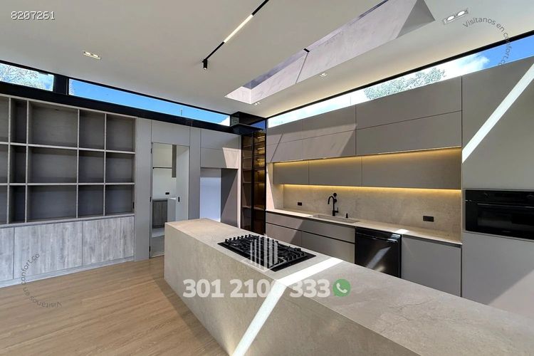 Casa de 3 alcobas en venta en Las Palmas, Envigado, 330 m² · foto 7 de 24