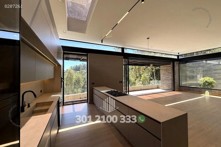 Casa de 3 alcobas en venta en Las Palmas, Envigado, 330 m² · foto 8 de 24