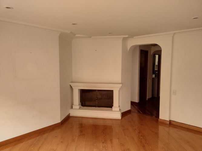 Casa de 3 alcobas en venta en Cedritos, Bogotá, 220 m² · foto 3 de 24