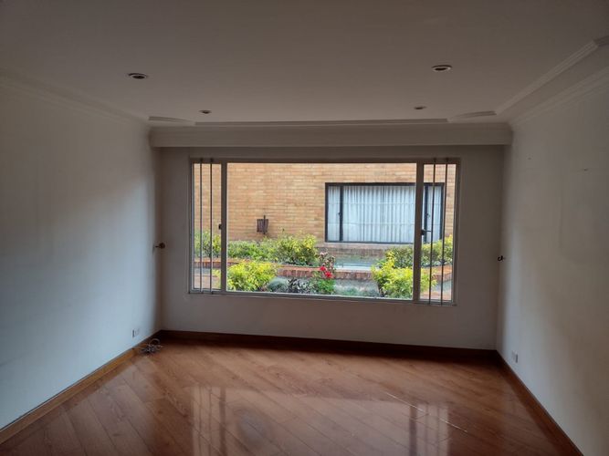 Casa de 3 alcobas en venta en Cedritos, Bogotá, 220 m² · foto 4 de 24