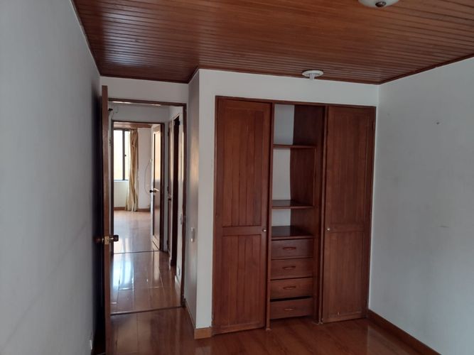 Casa de 3 alcobas en venta en Cedritos, Bogotá, 220 m² · foto 14 de 24