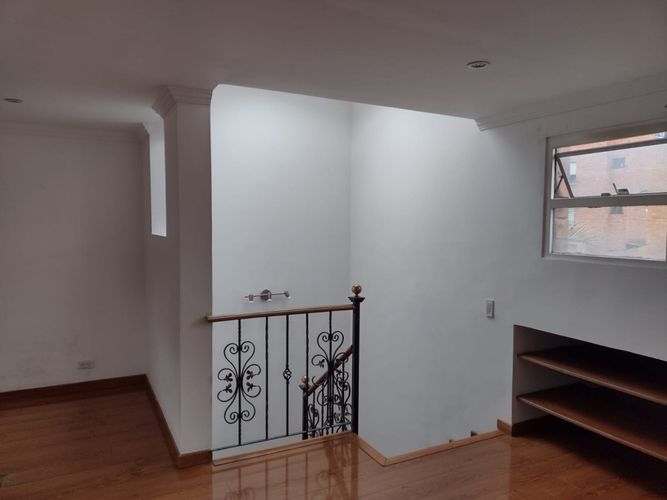 Casa de 3 alcobas en venta en Cedritos, Bogotá, 220 m² · foto 21 de 24