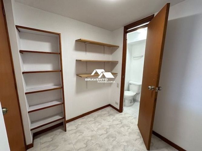Apartamento de 3 alcobas en arriendo en Altos Del Poblado, Medellín, 100 m² · foto 14 de 23