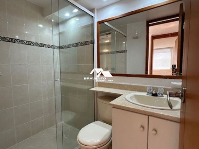 Apartamento de 3 alcobas en arriendo en Altos Del Poblado, Medellín, 100 m² · foto 15 de 23