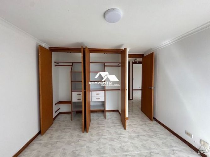 Apartamento de 3 alcobas en arriendo en Altos Del Poblado, Medellín, 100 m² · foto 16 de 23